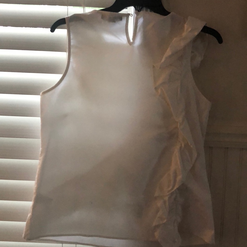 White blouse - Picture 2 of 2